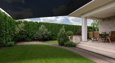 Malla sombra para patio 4×6 m / sombra 70% /  con ojillos