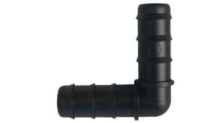 Conector, acoplador, unión, pieza de conexión, accesorio de riego, codo de 90 grados, adaptador, elemento de unión, accesorio de poliducto, conector para manguera, pieza de instalación, curva, unión angular, codo de manguera, conexión para poliducto, accesorio de instalación.