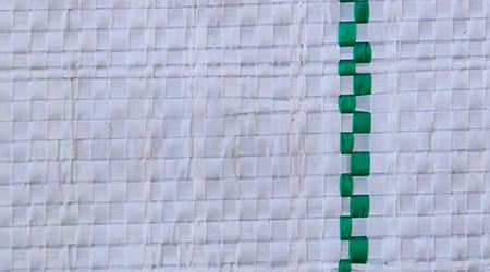  lona antihierba, malla antigerminante, tela para control de maleza, malla cubresuelos, tela protectora de suelos, malla de protección contra malas hierbas, malla para evitar hierbas no deseadas, lona cubresuelos, malla de control de hierbas, malla anticesped, tela de protección de cultivos, malla para jardinería, malla de control de plagas, malla protectora de suelos, malla de aislamiento para cultivos, lona para evitar crecimiento de maleza, maya